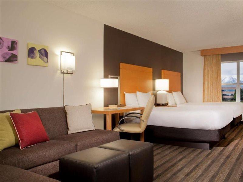Hyatt House - University Village Colorado Springs Exterior foto